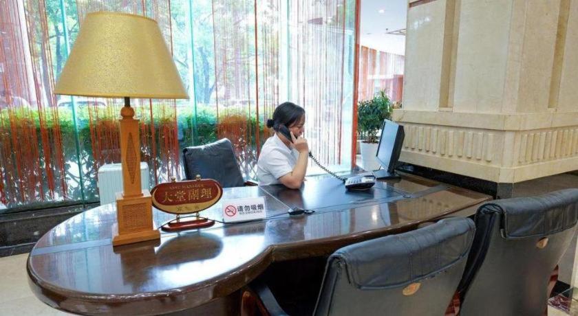 Golden Spring Hotel Lijiang Lijiang  Zewnętrze zdjęcie
